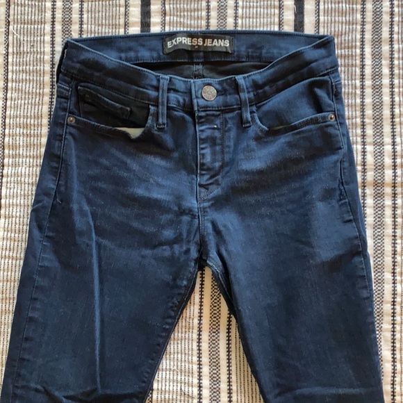 Express Mid Rise Jegging - Picture 2 of 7